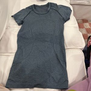 Lululemon swiftly tech top